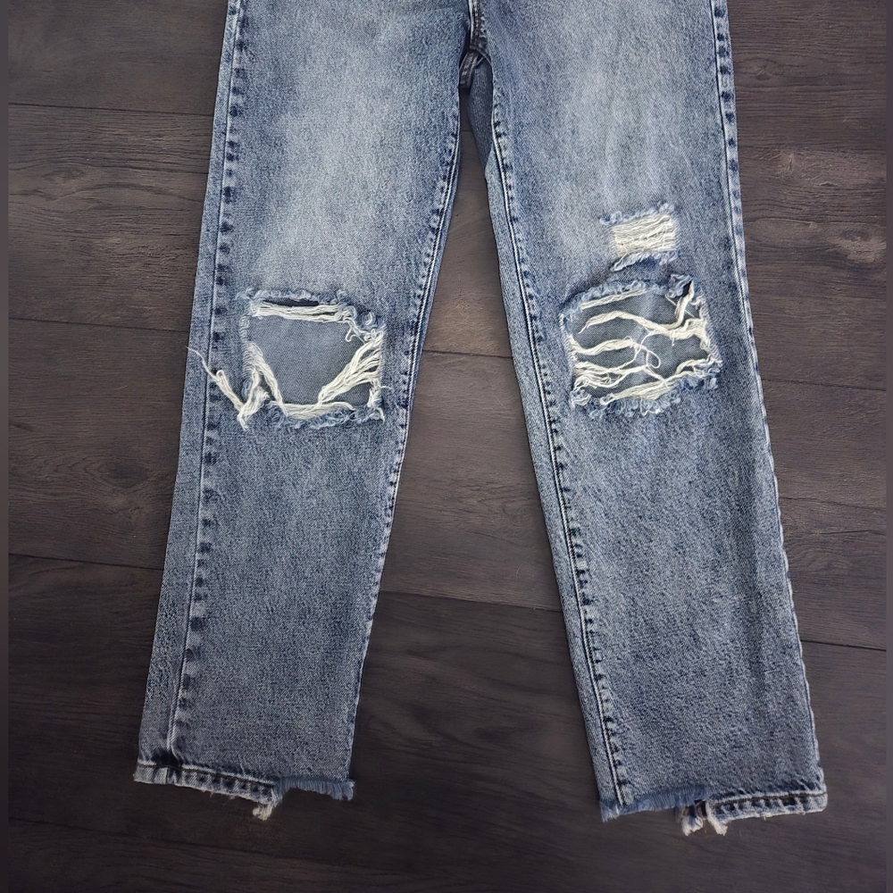 PacSun 90s Straight Leg Distressed Jeans 25 Light Wash - Picture 4 of 15